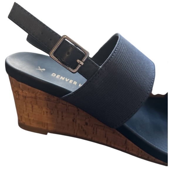 Denver Hayes Wedge Sandals | Size 9 - Picture 5 of 8